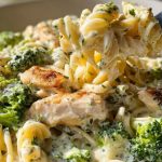 Creamy Chicken Broccoli Alfredo Pasta