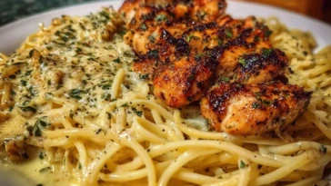 Garlic Butter Chicken with Velvety Parmesan Linguine