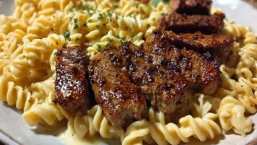 Cheesy Cajun Steak Pasta with Garlic Parmesan Sauce 1