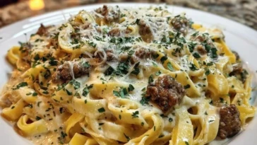 Creamy Parmesan Beef Fettuccine with Garlic Butter Sauce 1