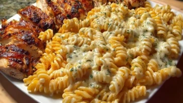Creamy Velveeta Chicken Rotini with Mozzarella Garlic Sauce 1