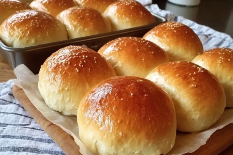 Fluffy Bread Rolls for Any Occasion