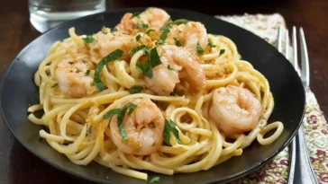 BANG BANG Shrimp Pasta