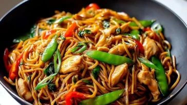 Easy Chicken Lo Mein