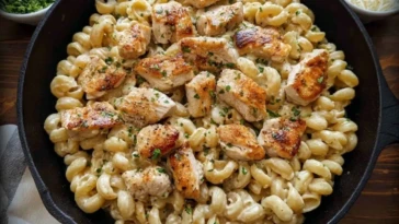 Garlic Parmesan Chicken Pasta