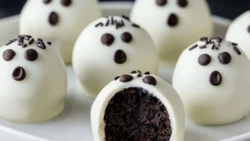 No-Bake Oreo Ghost Truffles 1